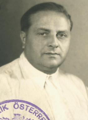 Portraitfoto von Dr. Adolf Lukeschitsch