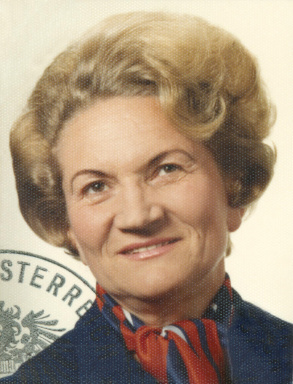 Portraitfoto von Elisabeth Schmidt