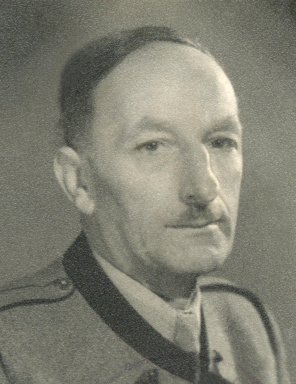 Portraitfoto von Otto Schmidt