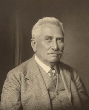 Portraitfoto von Josef Palme