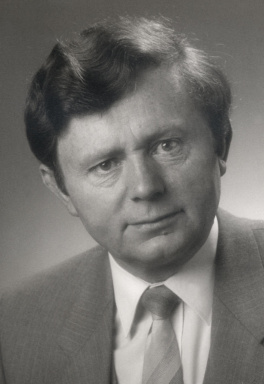 Portraitfoto von Ing. Leopold Eichinger