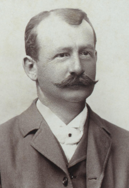 Portraitfoto von Rudolf Felzmann