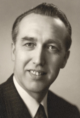 Portraitfoto von Dr. Josef Gruber