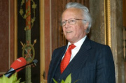 Botschafter Albert Rohan