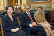 v.li. Barbara Prammer, Dr. Erich Andrlik (Direktor des Fonds Wiener Institut für Entwicklungsfragen und Zusammenarbeit), Frau Andrlik.