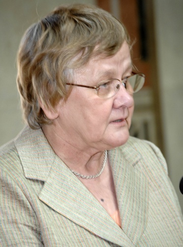 Die Präsidentin des estnischen Parlaments (Riigikogu) Dr. Ene Ergma am Rednerpult.
