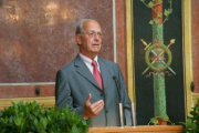 Präsident des Hilfswerk Austria Franz Ceska am Rednerpult.