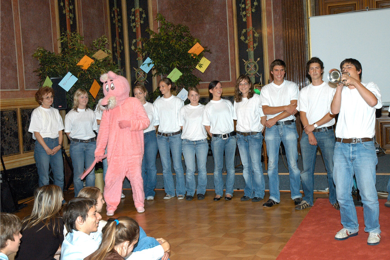 Blick in Richtung Veranstaltungsteilnehmer.