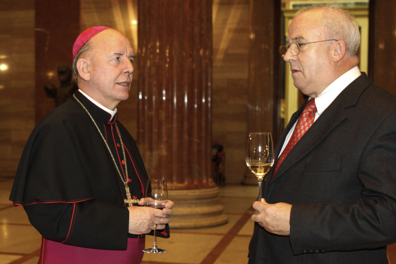 v.li. Bischof Klaus Küng, Jürgen Weiss.