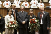 v.li. Barbara Prammer, Erich Fenninger (Geschäftsführer Volkshilfe Österreich), Heinz Fischer, Margit Fischer, Josef Weidenholzer (Präsident Volkshilfe Österreich).