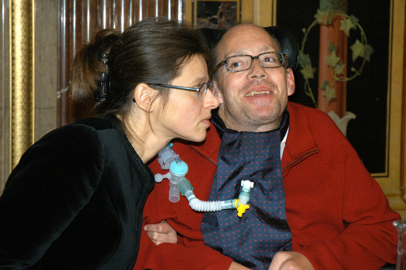 v.li. Judit Marte-Huainigg (Caritas Österreich), Franz-Josefph Huainigg (Autor).