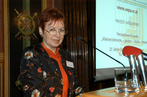 Ingrid Piringer (Vorsitzende der österreichischen Plattform für Alleinerziehende)