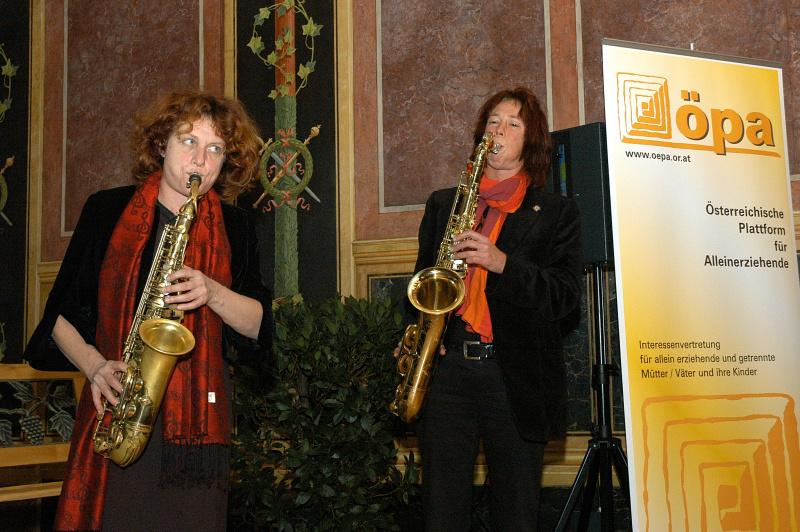 Musikalische Umrahmung: Saxduo Martina Cizek und Edith Lettner