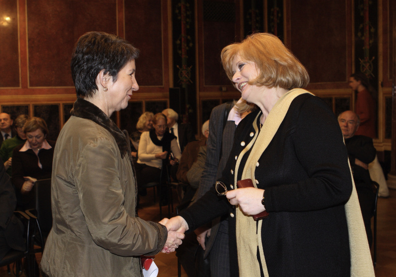 v.li. Barbara Prammer, Marta Markova (Autorin).