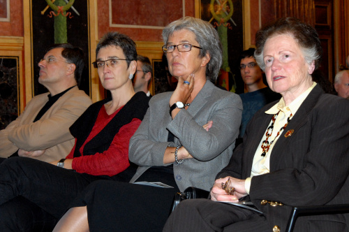 v.li. Herwig Hösele (Bundesratspräsident a.D.), Ulrike Lunacek, Heide Schmidt (3.Nationalratspräsidentin a.D.), Staatssekretärin a.D. Beatrix Eypeltauer.