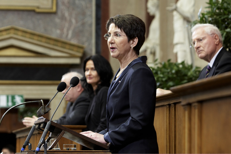 Nationalratspräsidentin Barbara Prammer am Rednerpult