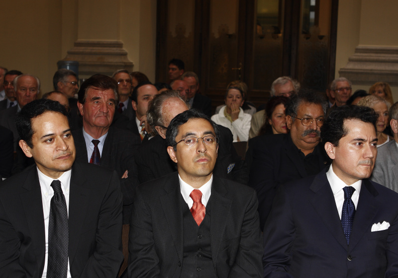 Blick in Richtung Veranstaltungsteilnehmer, in der MItte der Kulturattachee der Botschaft der Vereinigten Mexikanischen Staaten Hecor Orestes Aguilar Cabrera.