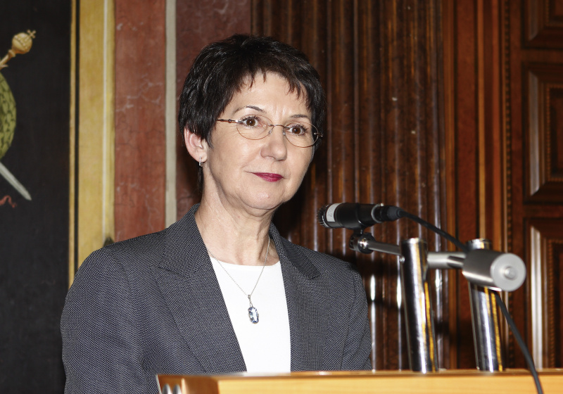 Nationalratspräsidentin Barbara Prammer am Rednerpult