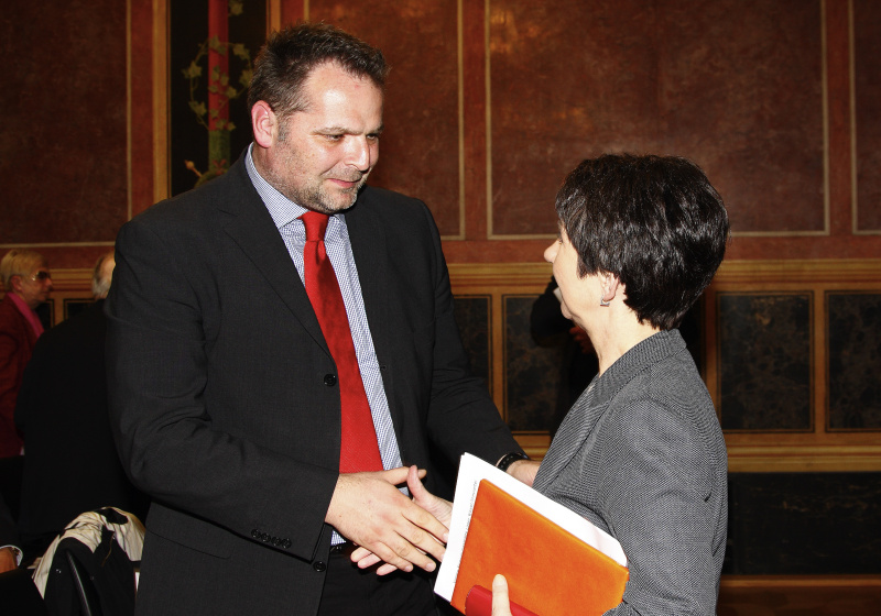 v.li. Willi Mernyi (Vorsitzender des Mauthausen Komitee Österreich), Barbara Prammer.