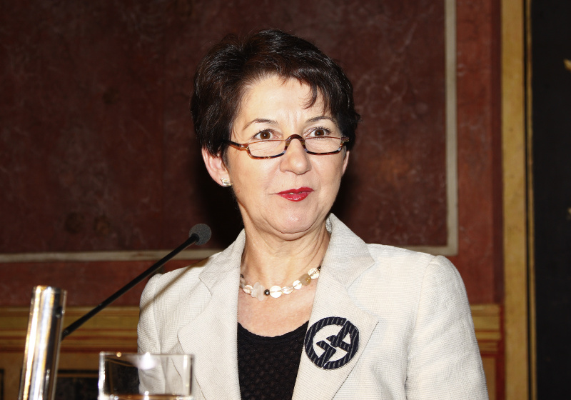 Barbara Prammer am Rednerpult.