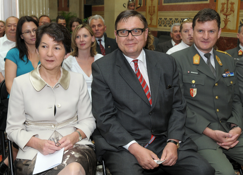 v.li. Barbara Prammer, Reinhart Gausterer (Generaldirektor der Österreichischen Staatsdruckerei), Brigadier Franz Reiszner.