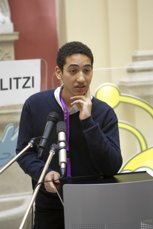 Schüler am Rednerpult