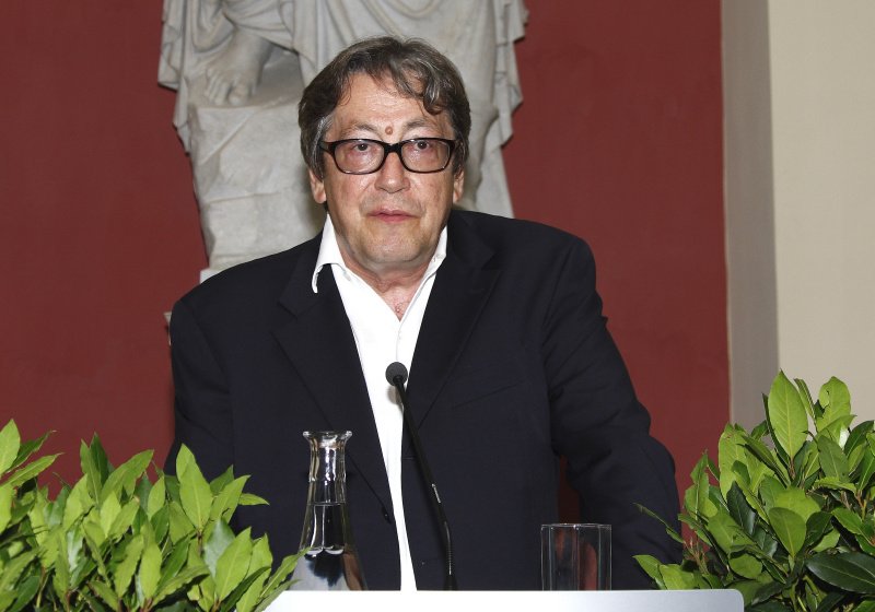 Bundesminister a.D. Ferdinand Lacina am Rednerpult.