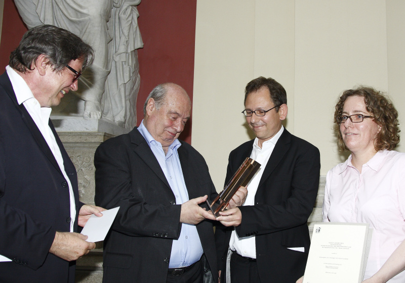 v.li. Bundesminister a.D. Ferdinand Lacina, Preisträger Rudolf Gelbard, die Sprecher des republikanischen Clubs - Neues Österreich Autor Doron Rabinovici und Sibylle Summer.