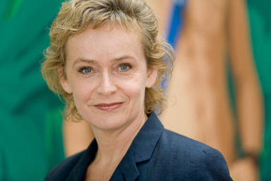 Portraitfoto von Mag. Gertraud Knoll-Lacina