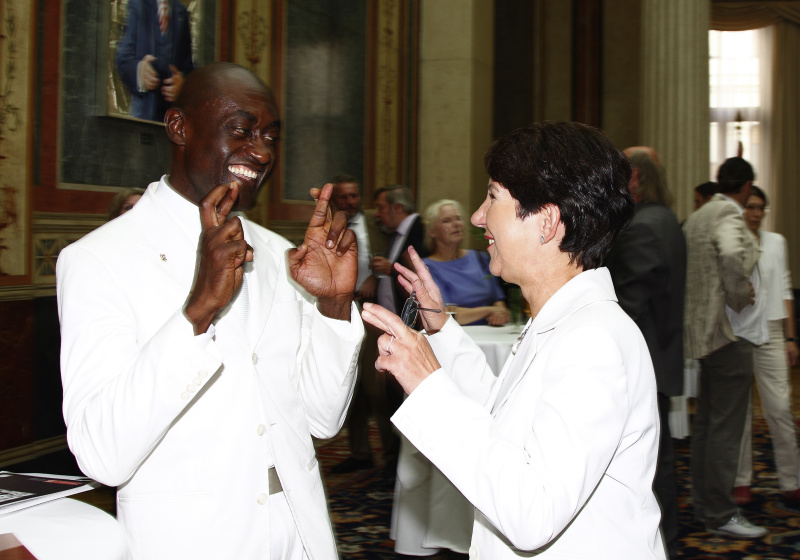 v.li. Ismael Ivo (Choreograph), Barbara Prammer.