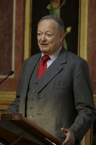 Dr.Andreas Khol, Präsident des Nationalrates a.D. am Rednerpult