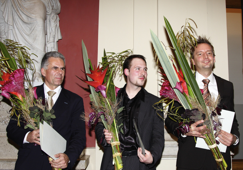 v.li.Preisträger MMag. Bubik,  Claus Bender und Preisträger Martin Lücke.