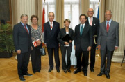 Von links nach rechts: Wolfgang Schüssel, Helga Ermacora, Heribert Köck, Heidi Burkhardt, Christian Strohal, Alfred Payrleitner, Werner Fasslabend.