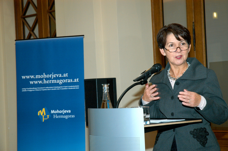 Barbara Prammer am Rednerpult.