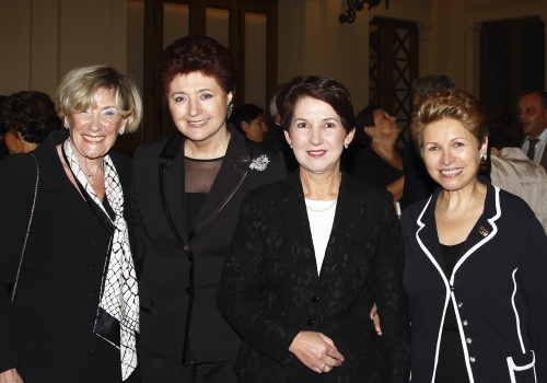 v.li. Präsidentin der WIZO Österreich Hava-Eva Bugajer-Gleitmann, Präsidentin der WIZO Helene Glaser, Barbara Prammer und Vizepräsidentin der WIZO Österreich Rita Dauber.