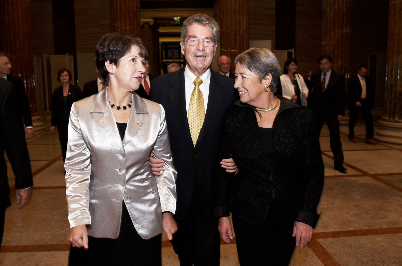 v. li.: Barbara Prammer, Heinz Fischer, Margit Fischer.