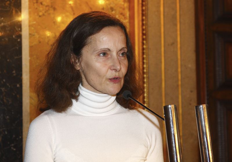 Eva Reinhold-Weisz vom Böhlau-Verlag am Rednerpult.