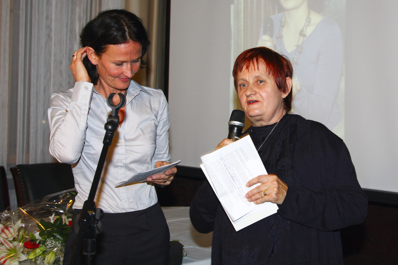 v. li.: Eva Glawischnig-Piesczek, Irmtraut Karlsson.