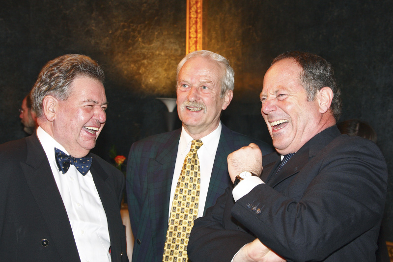 v. li.: Walter Schaffelhofer (KfJ-Mitgründer und Generalsekretär des VÖZ), Hannes Schopf (KfJ-Vorstandsmitglied), Meinrad Rahofer (KfJ-Geschäftsführer).