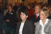 v. li.: Barbara Prammer, Annette Hillebrand (Festrednerin, Akademie für Publizistik, Hamburg).