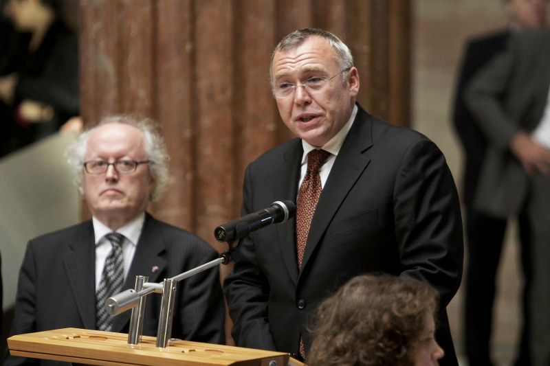 Alfred Gusenbauer bei seiner Ansprache zur Ausstellungseröffnung.