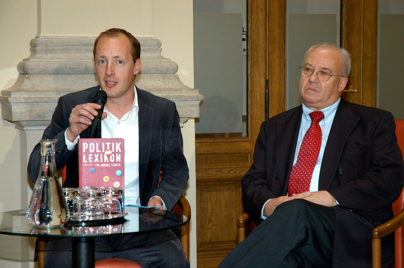 v.li. Roman Pfefferle; BR-Präsident Jürgen Weiss