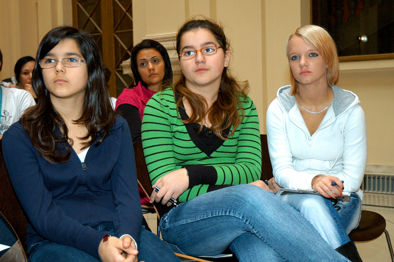 SchülerInnen beim Lesefest