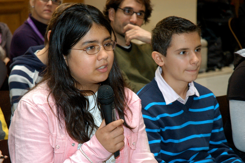 SchülerInnen beim Lesefest