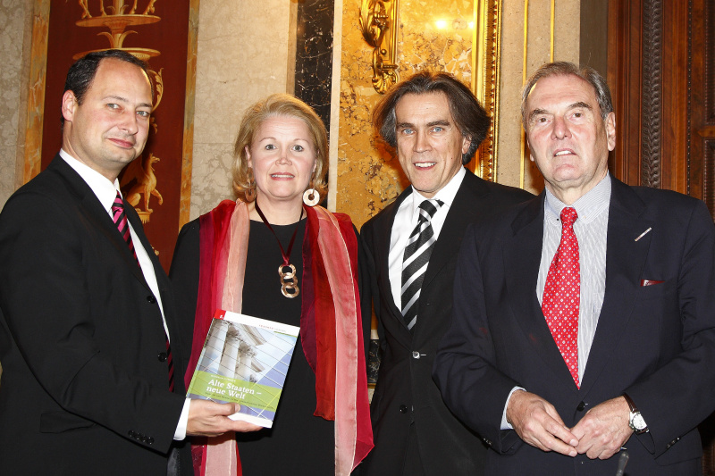 v.li. Staatssekretaer im Bundeskanzleramt Andreas Schieder, Leiterin des Instituts fuer Strategie und Sicherheitspolitik Landesverteidigungsakademie Andrea Riemer, Oesterreichischer Botschafter beim Europarat Wendelin Ettmayer, Leiter der Kulturpolitschen Sektion im BMeiA Emil Brix