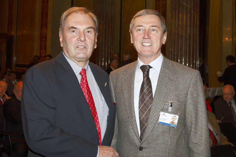 Oesterreichischer Botschafter beim Europarat Wendelin Ettmayer und Raimund Schittenhelm