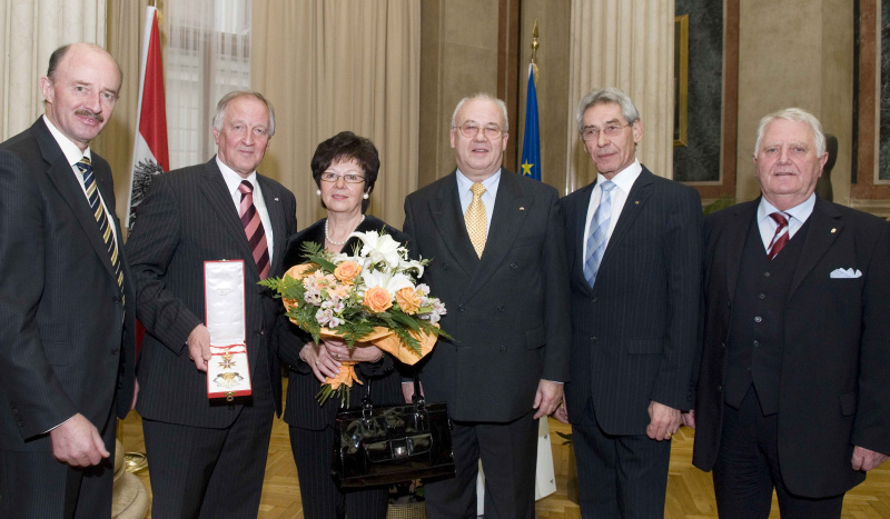 v.li. Gebhard Halder - Präsident des Landtages von Vorarlberg , Peter Straub - Präsident. des Landtages von Baden-Württemberg ,Margot Straub, Bundesratspräsident Jürgen Weiss , Walter Prior - Präsident des Landtages des Burgenlands, Johann Holztrattner- Präsident. des Landtages von Salzburg
