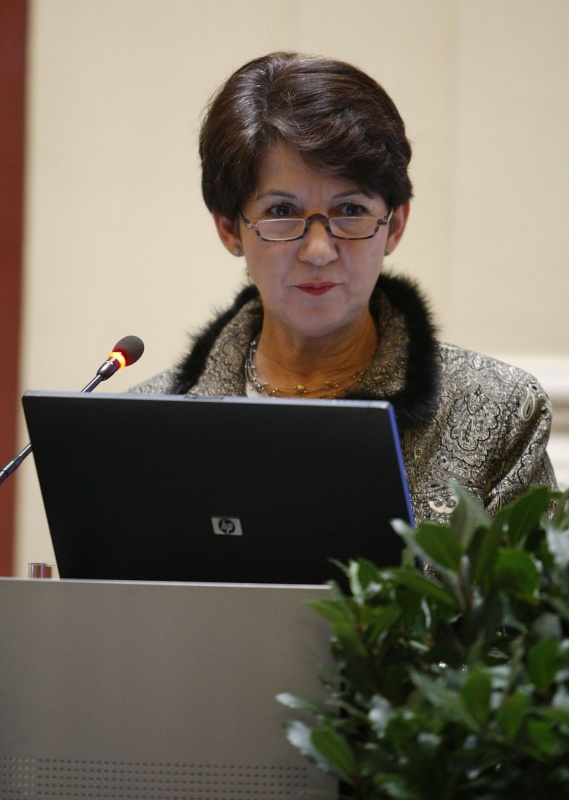 Barbara Prammer am Rednerpult.