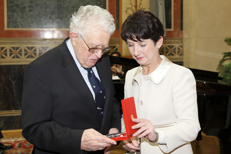 Moshe Hans Jahoda und die Erste Praesidentin des Nationalrates Barbara Prammer