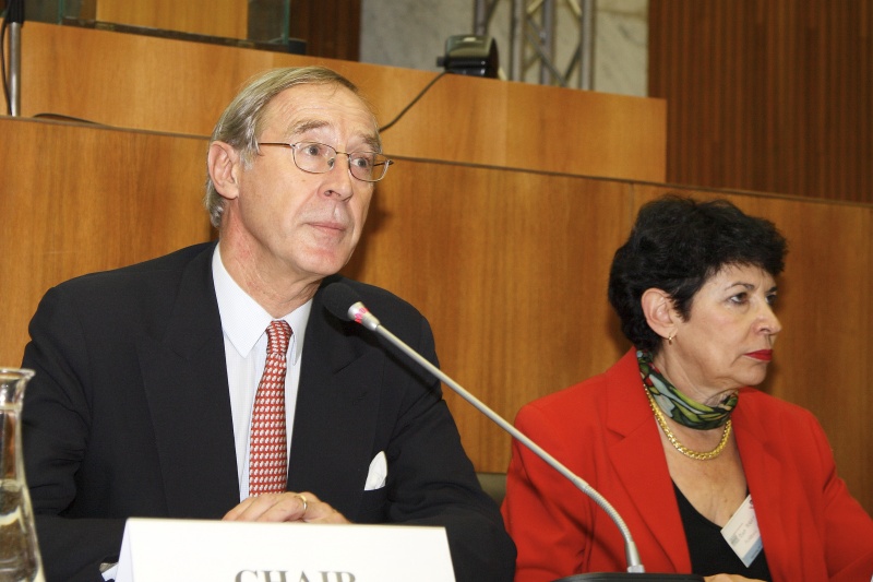 Ferdinand Trauttmansdorff, Dina Porat